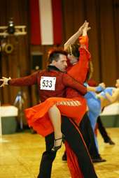 Thomas und Hilde Schütze – Dynamischer Discofox Tanzmoment