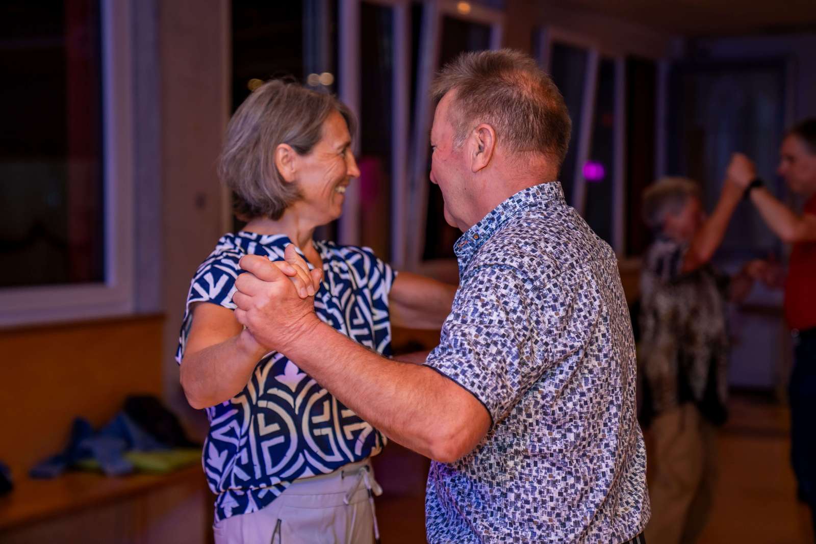 Best Ager, Senioren in einer Tanzstunde Tanzkurse für best Ager & Senioren